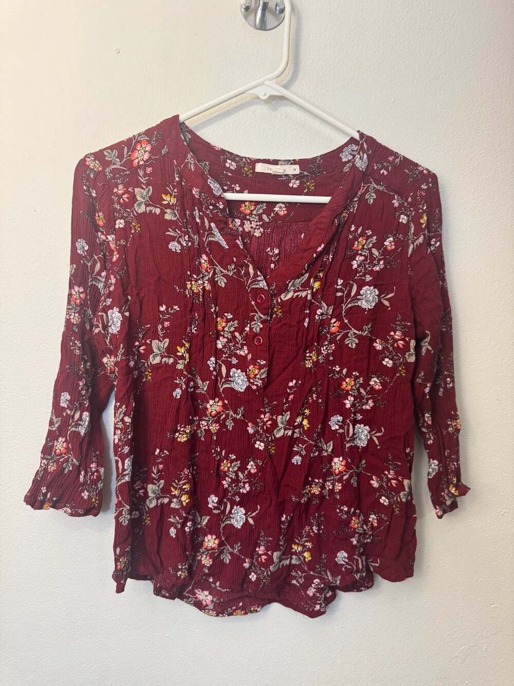 fun2fun Dark Red Floral Crinkle Gauze Split Neck 3/4 Sleeve Blouse